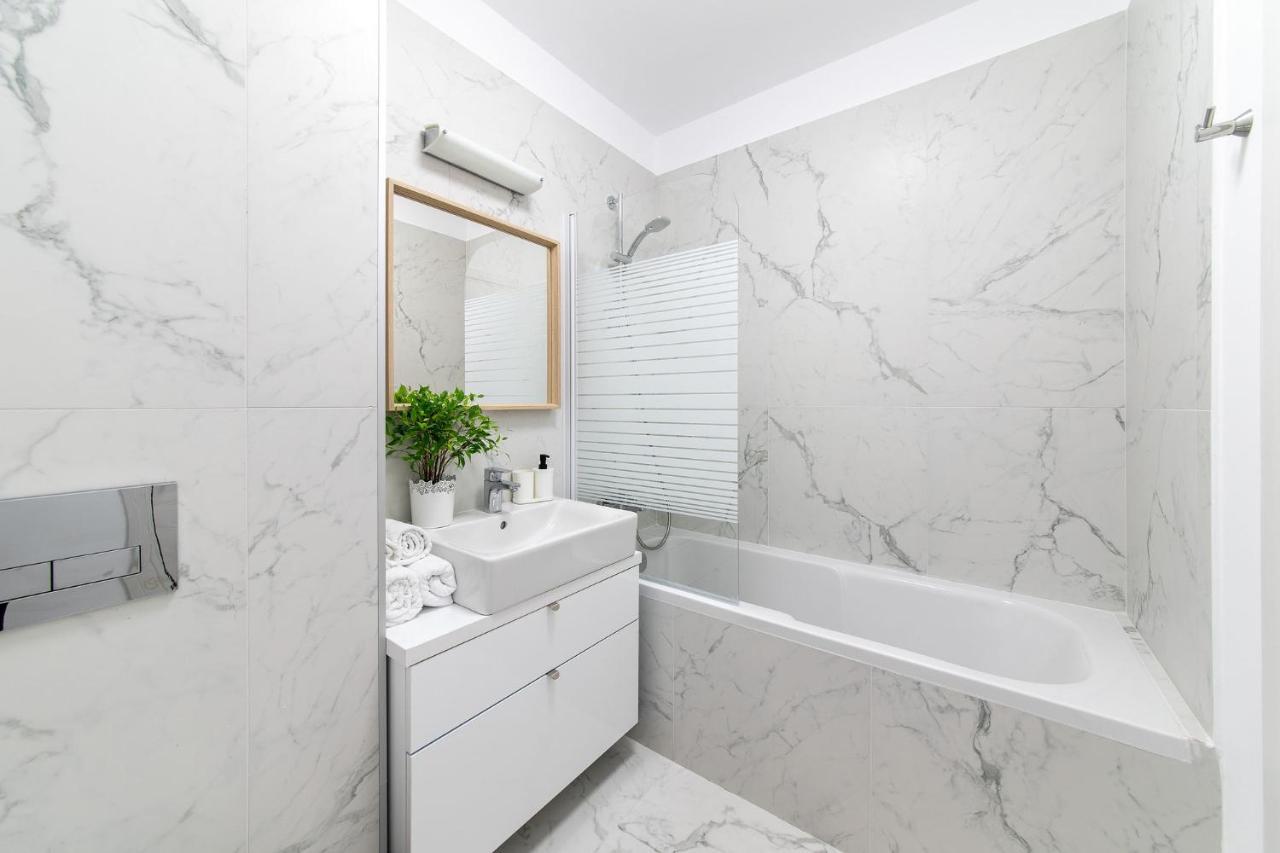 North Likehome Comfort Bukarest Exteriör bild