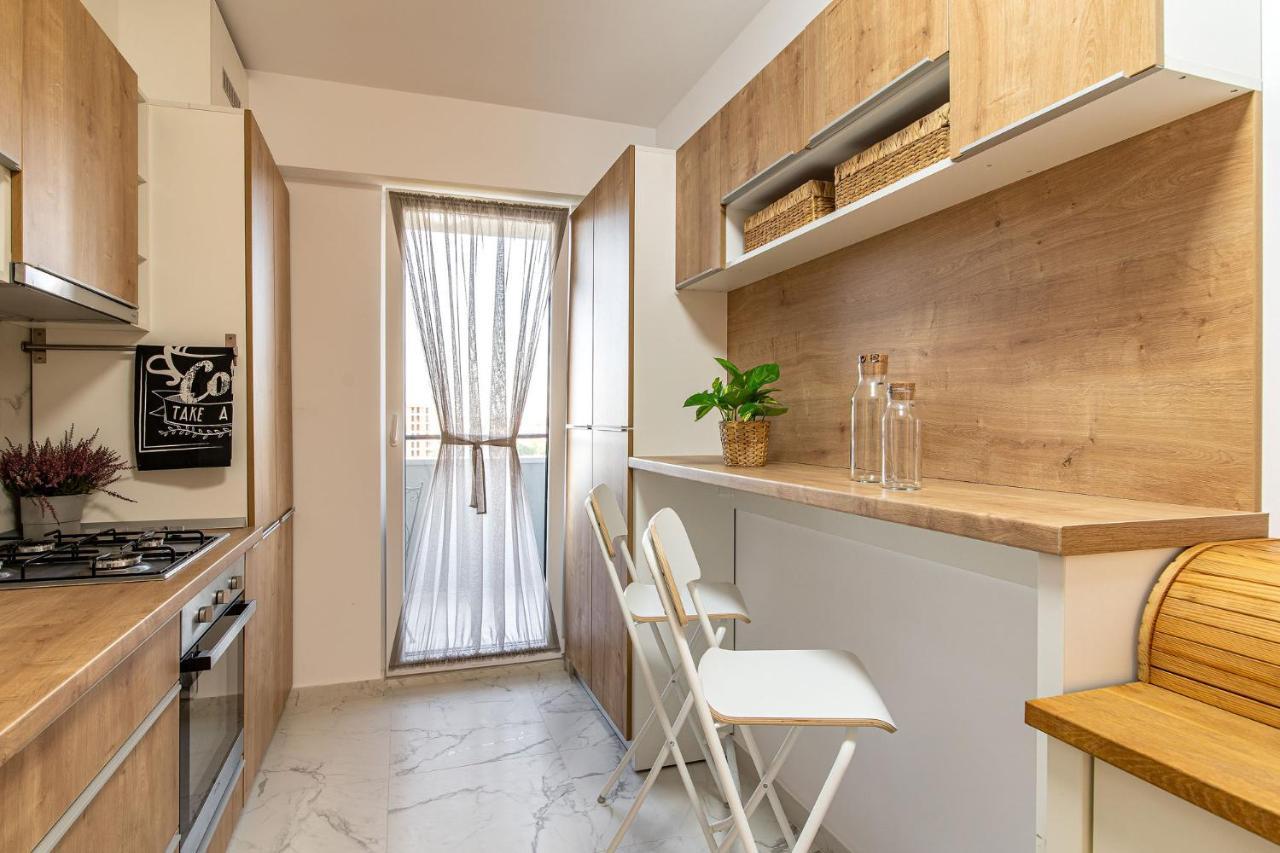 North Likehome Comfort Bukarest Exteriör bild